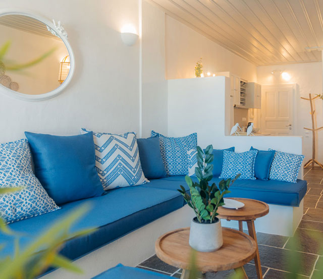 Το καθιστικό στο ισόγειο του Βίλα Γλάρος στη Σίφνο