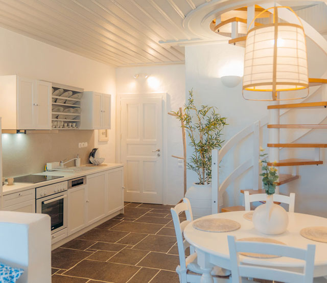 Η κουζίνα στο Βίλα Γλάρος στη Σίφνο